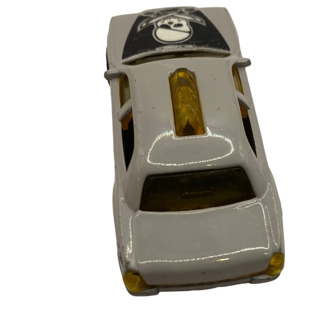 Vintage Matchbox Taxi Cab‎ Buried Treasure Pirate Skull 2002 Mattel Diecast Car
